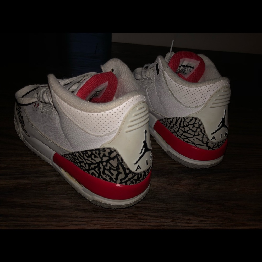 JORDAN 3s